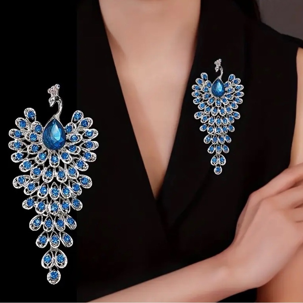 Elegant Blue and Silver Peacock Brooch and Pendant. - Picture 9 of 10